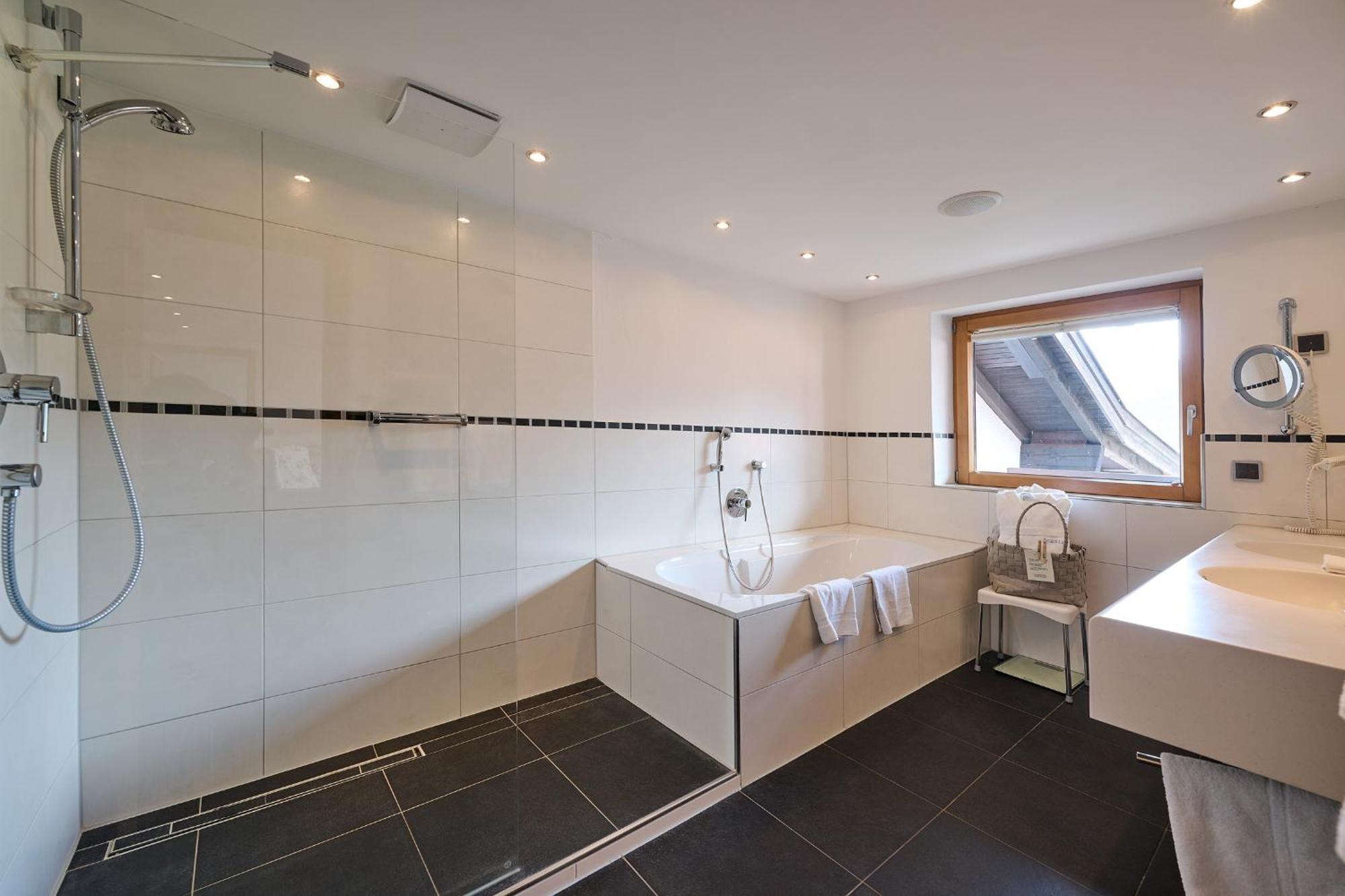 Schuele'S Wellnessresort & Spa Adults Only Oberstdorf Luaran gambar